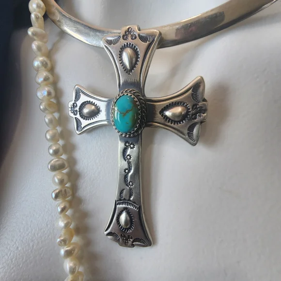 STERLING ilver Cross Pendant with Turquoise Stone - Picture 4 of 11